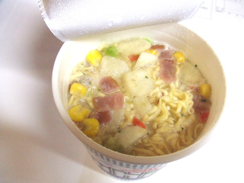 0212cupnoodle2.jpg