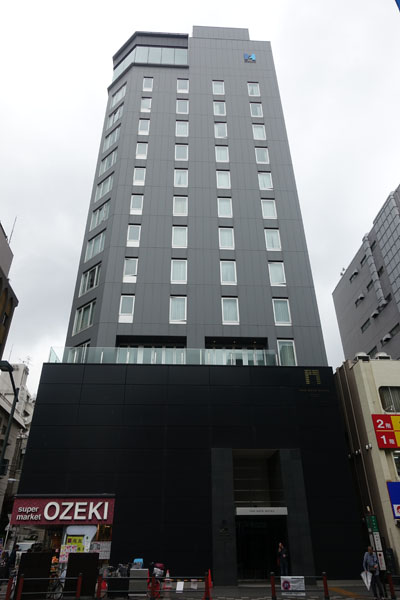 gateh10.jpg