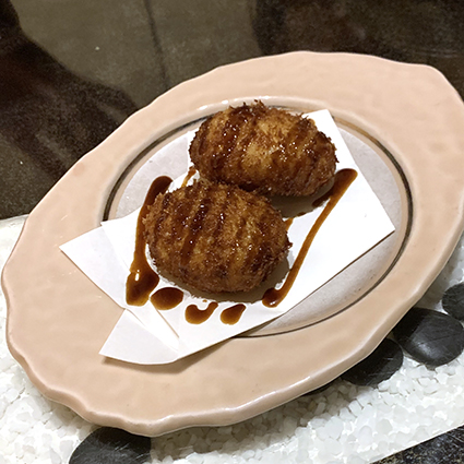 いちごやかにみそコロッケ.jpg
