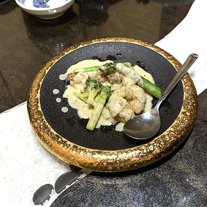 いちごや牡蠣クリーム.jpg
