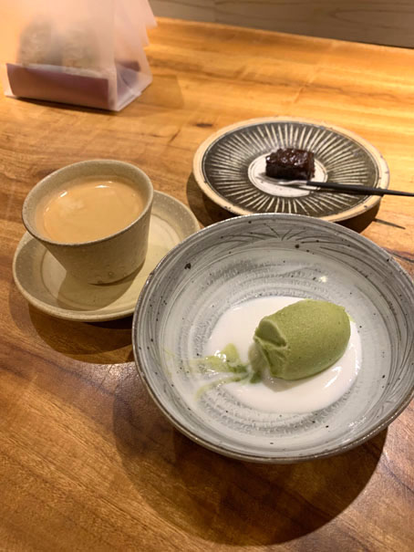 15花小町コーヒー茶菓子.jpg